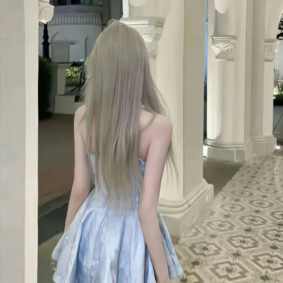 瓶中美人